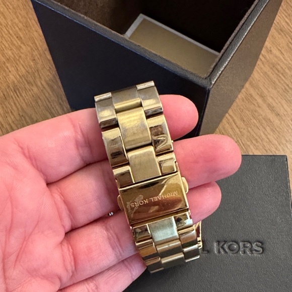 Michael Kors Gold-Tone Watch with White Dial - Picture 4 of 6